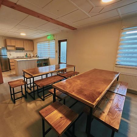 Aldea Del Sur Hostel By Indomito Sur Punta Arenas Eksteriør billede